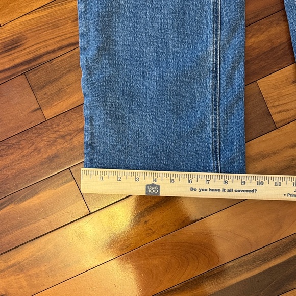 Quince comfort stretch high rise relaxed straight Jeans in medium wash 30” - Picture 8 of 9